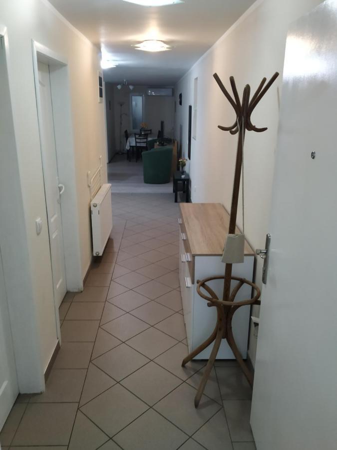 Ariana Apartman Kragujevac Ngoại thất bức ảnh